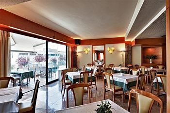 Esperia Hotel