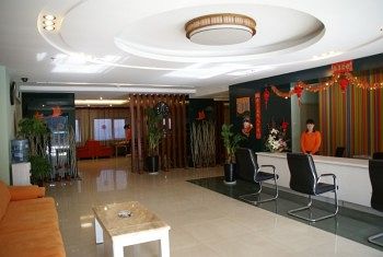 Champagne Town Hotel