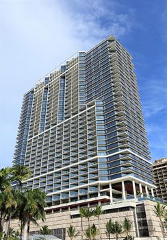 Trump International Hotel Waikiki Beach Walk