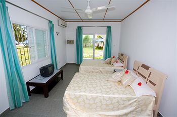 Hide Away Holiday Apartments
