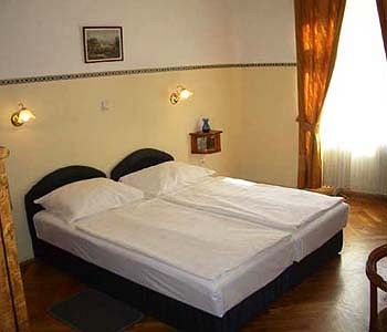 Golden Ship Hotel (AranyhajÃ³ FogadÃ³)