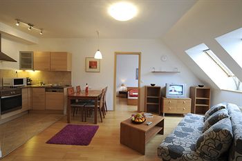 Aboriginal Budapest Apartments