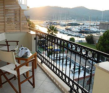 Yacht Boutique Hotel