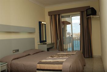 Plaza Hotels