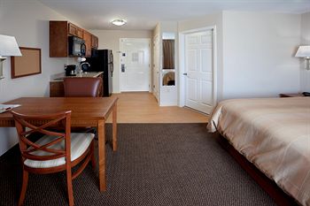 Candlewood Suites San Antonio Northwest Near Seaworld
