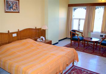 Hotel Sarovar