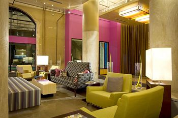 Aloft Dallas Downtown