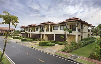 Outrigger Laguna Phuket Resort &amp; Villas