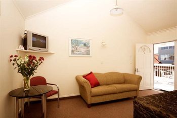 Executive Motel