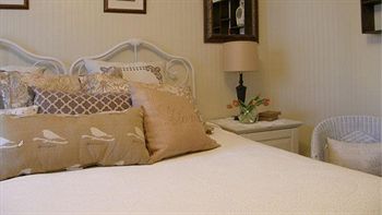 Fisher House Bed and Breakfast