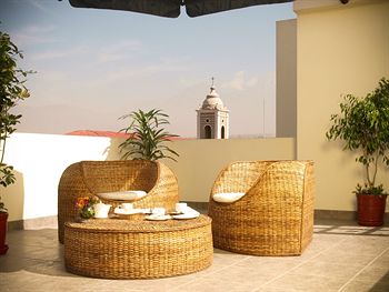 Los Tambos