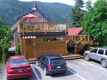 Cloudside Inn