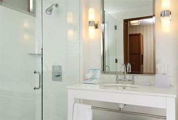 Four Points by Sheraton Saskatoon