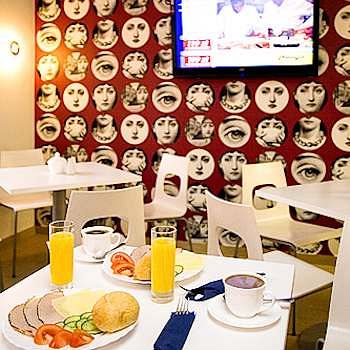 Akira Bed & Breakfast