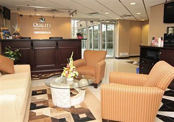 Quality Hotel & Suites