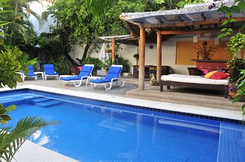 Villa Mercedes Petit Hotel