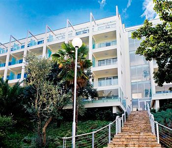 Riviera Resort Hotel