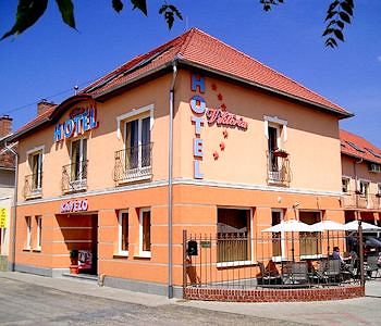 ViktÃ³ria Hotel