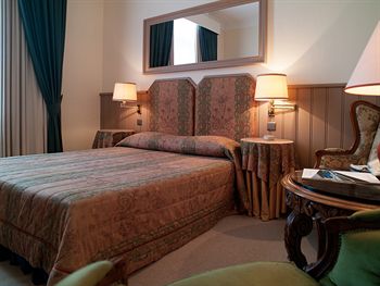 Firean Hotel