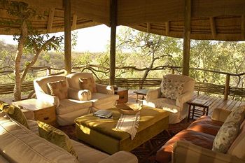 Buffalo Ridge Safari Lodge