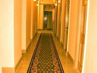 Alexander Hotel
