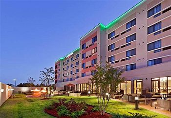 Courtyard by Marriott Tulsa Woodland Hills