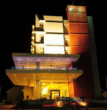Aston Ketapang City Hotel