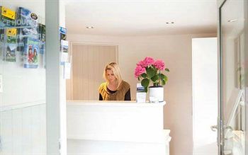 Clearbrook Motel & Serviced Apartments