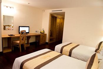 Romance Hotel