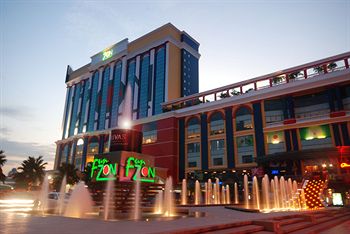 The Zon Regency Hotel By The sea