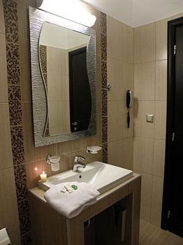 Meteoritis Hotel