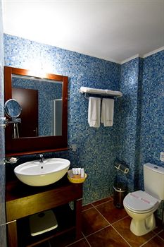 Varos Village Traditional Hotel - Aparthotel