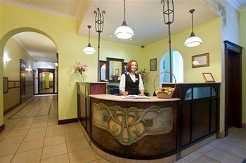 Villa Sedan Hotel