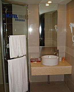 Motel168 YantaiHaiHang dian Erma Road Inn