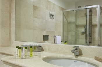 DoubleTree by Hilton Hotel Olbia - Sardinia