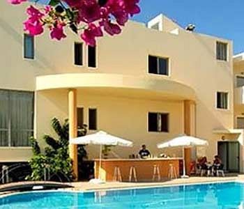 Yakinthos Hotel