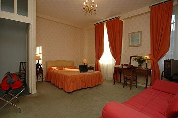 HÃ´tel Le Volney