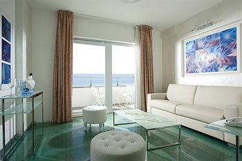 Adriatic Palace Hotel