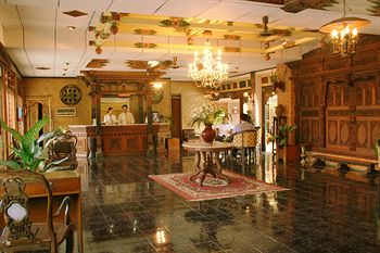 Istana Batik Ratna Yogyakarta
