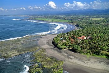Puri Dajuma Cottages, Beach Eco-Resort & Spa, West Bali