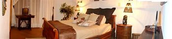 Acra Retreat - Mountain View Lodge - Guest House