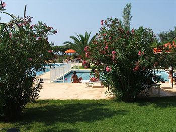 Irinna Hotel