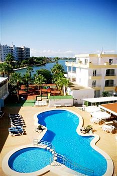 El Lago Apartments