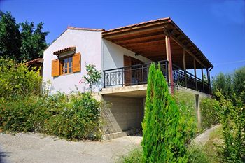 Villas Lefkothea