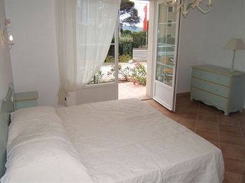RÃ©sidence HÃ´tel La PinÃ¨de Bleue