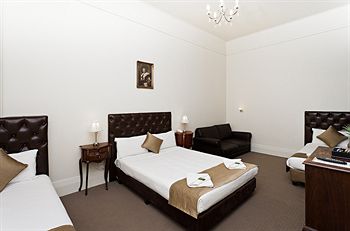 Ambassadors Hotel
