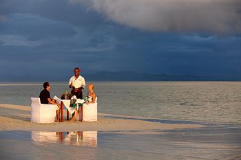 Lomani Island Resort