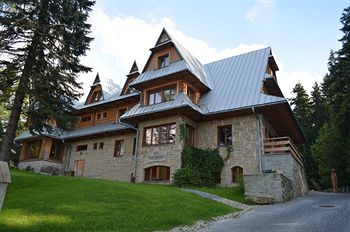 DwÃ³r KarolÃ³wka
