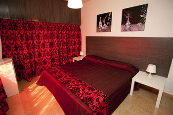 The Palms Hotel Apartments