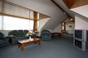 Commodore Motels